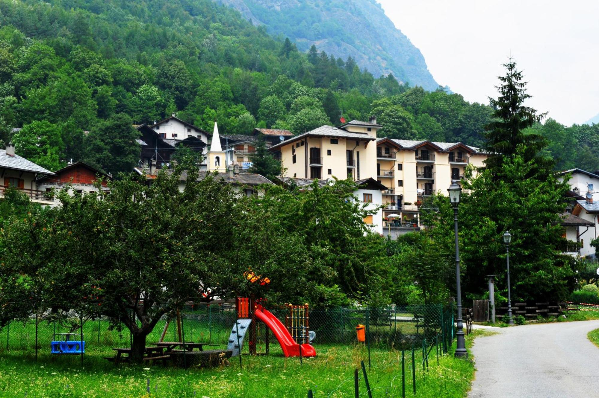 Residence Bellevue Antey-Saint-André Eksteriør billede